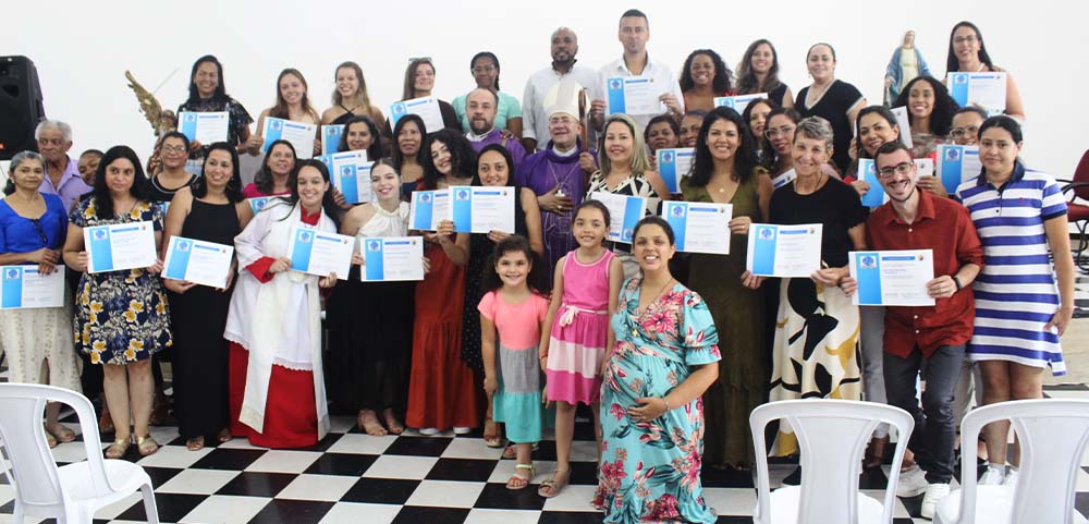 Folha Diocesana - 280 by Diocese de Guarulhos - Issuu